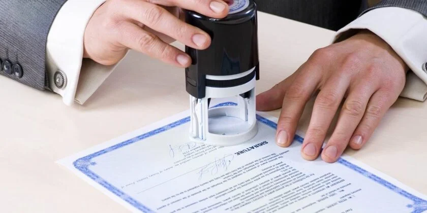 Notary in Canary Wharf